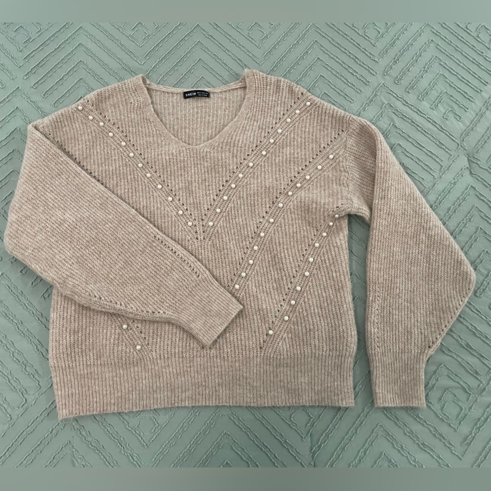 V-neck Pearl Sweater (size M)